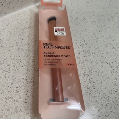 Real Techniques Expert Concealer Brush