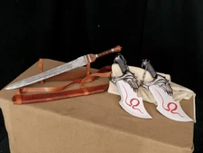 3PC Gaming & Historical Sword Set: Damascus Gladius, Kratos Daggers, Wood Stand