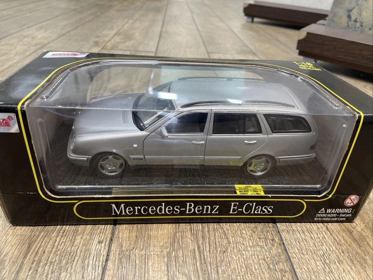 Anson Mercedes-Benz 1:18 Scale Diecast Cars, Trucks & Vans for