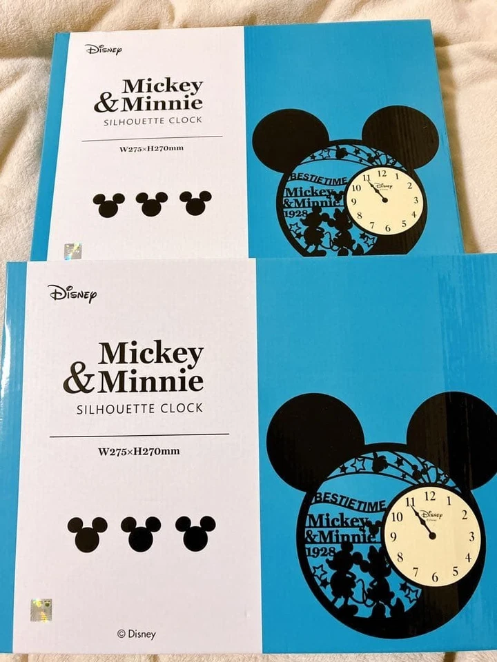 Reloj de Pared Disney - Silueta de Mickey y Minnie - Nuevo / Sin Abrir - Juego de 2 Foto 2 de 4