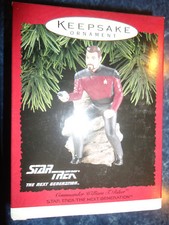 HALLMARK ORNAMENT - STAR TREK THE NEXT GENERATION COMMANDER RIKER 1996