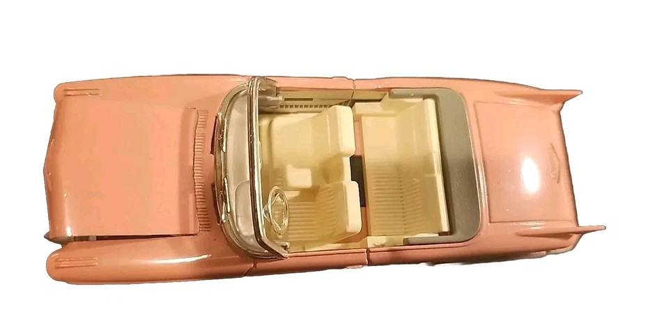CADILLAC 1/18 1955  ELDORADO  CONVERTIBLE, IN PINK BY SOLIDO(215) - Image 2 of 4