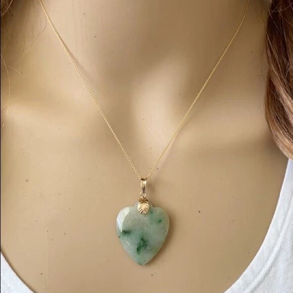 Heart jade pendant outlet