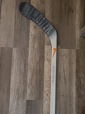 Nike Quest Apollo Hockey Senior Stick, PM66 Regular Flex 87 Carbon Fiber 