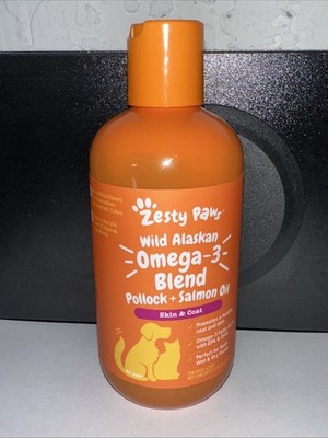 Zesty Paws Wild Alaskan Salmon Oil Omega3 Blend  16oz Exp: 07/27