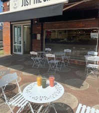 Full Cassette Electric Awning With Remote Control & All Fixing Brackets.