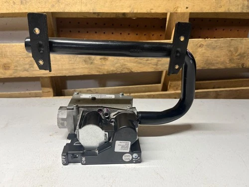 Working OEM Bryant MN7 Carrier Hvac EF34CW154 Gas Valve with manifold assembly