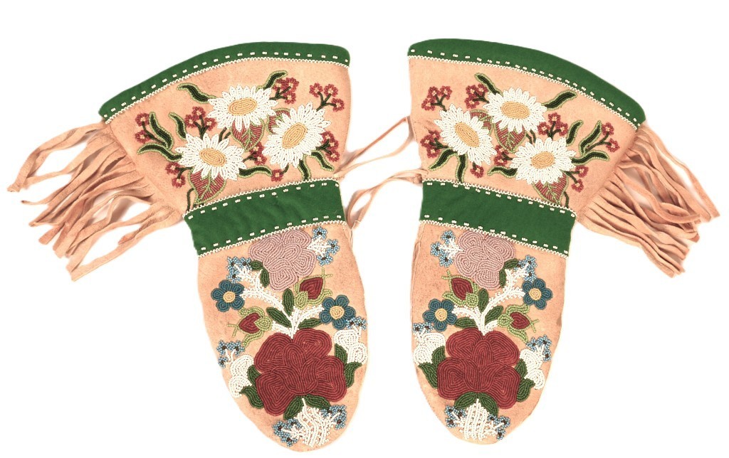 Plains Indian Beaded Mittens Pair Of 2 Early/Mid 20Th Century 1&Quot; H X 14&Quot; L