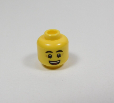スマイル LEGO Male Boy Dual Sided Yellow Head Minifig Smile Puffed Cheeks