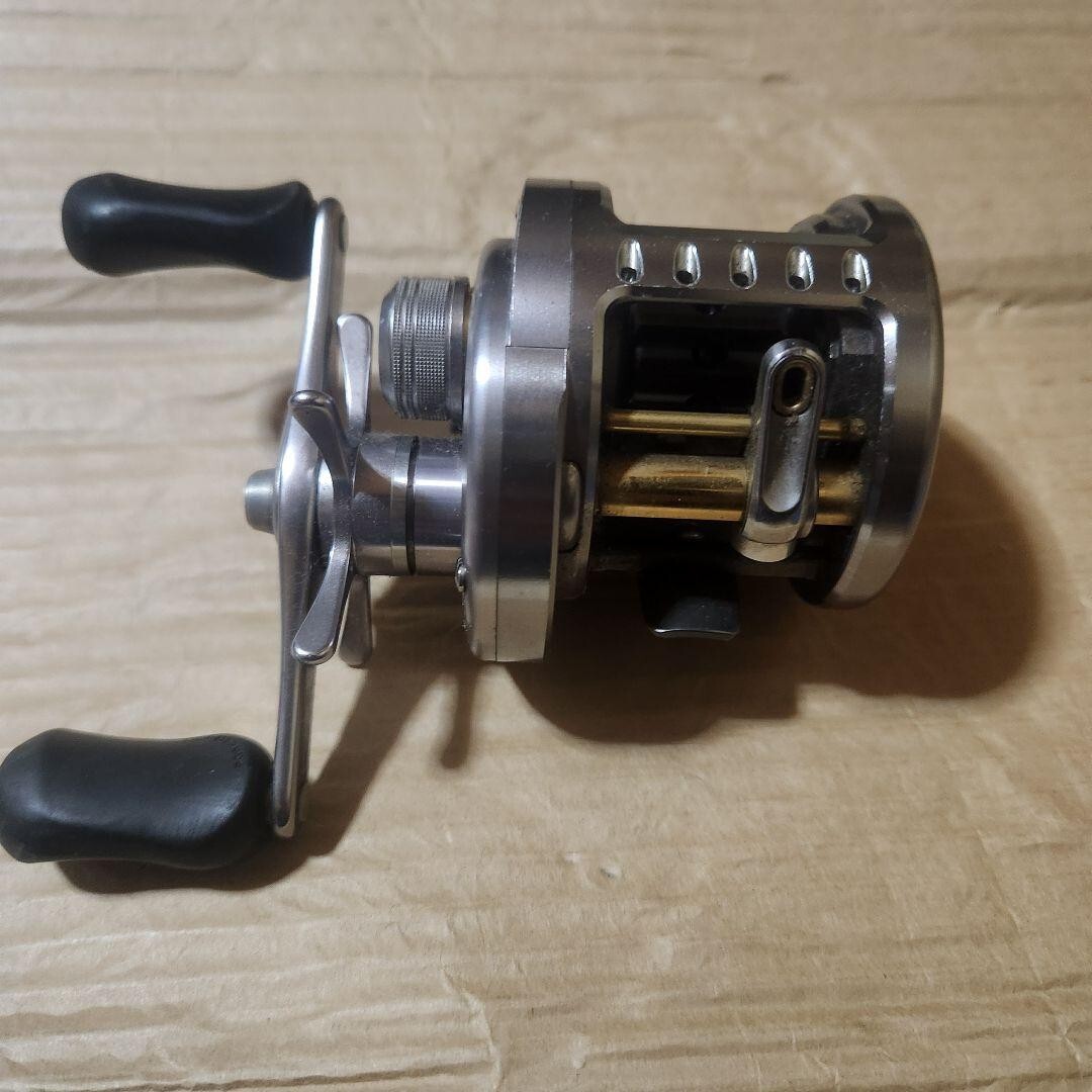 Shimano Baitcasting reel 09 Calcutta Conquest 200DC 107 | eBay