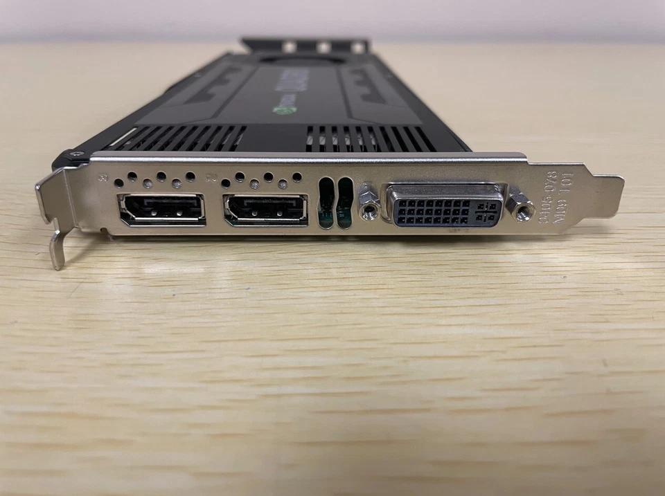 Dell NVIDIA Quadro K4000 3GB PCI-E Dual Displayport/DVI Video Card D5R4G - Image 2 of 4