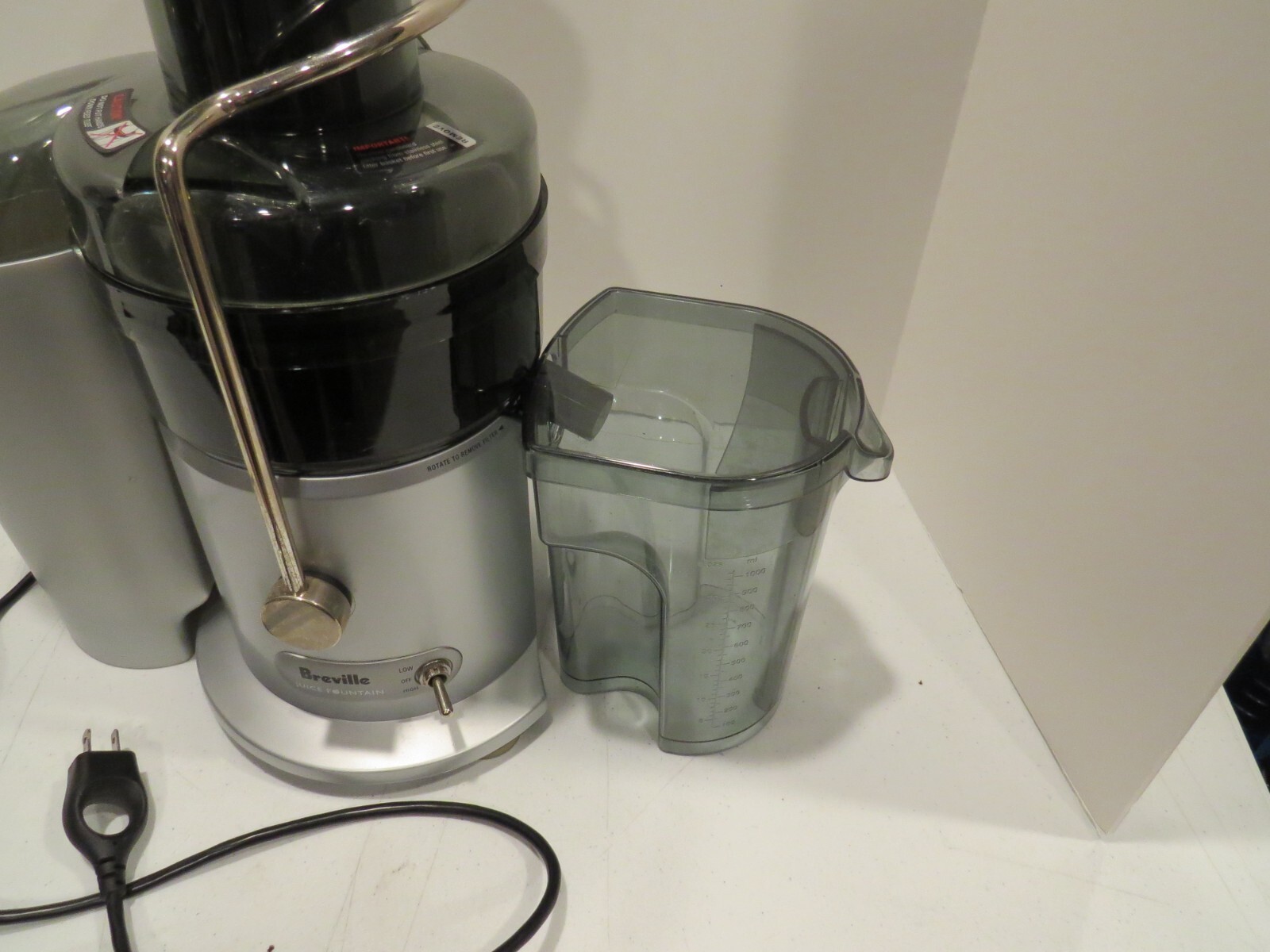 Breville Juice Fountain Professional Juice Extractor Machine JE95XL