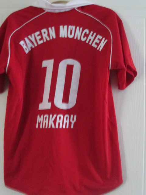 Bayern Munich 2005-2007 Makaay 10 Home Football Shirt Size 32
