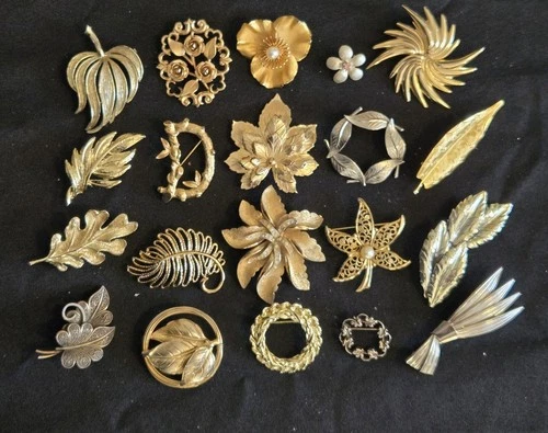 VTG COSTUME JEWELRY LOT 20 BROOCHES GOLD SILVER TONE CORO SARAH COVENTRY GERRYS