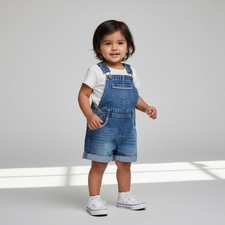 Genuine Kids OshKosh Girls 4T Blue Denim Rolled Cuff Pockets Bib Short Overalls