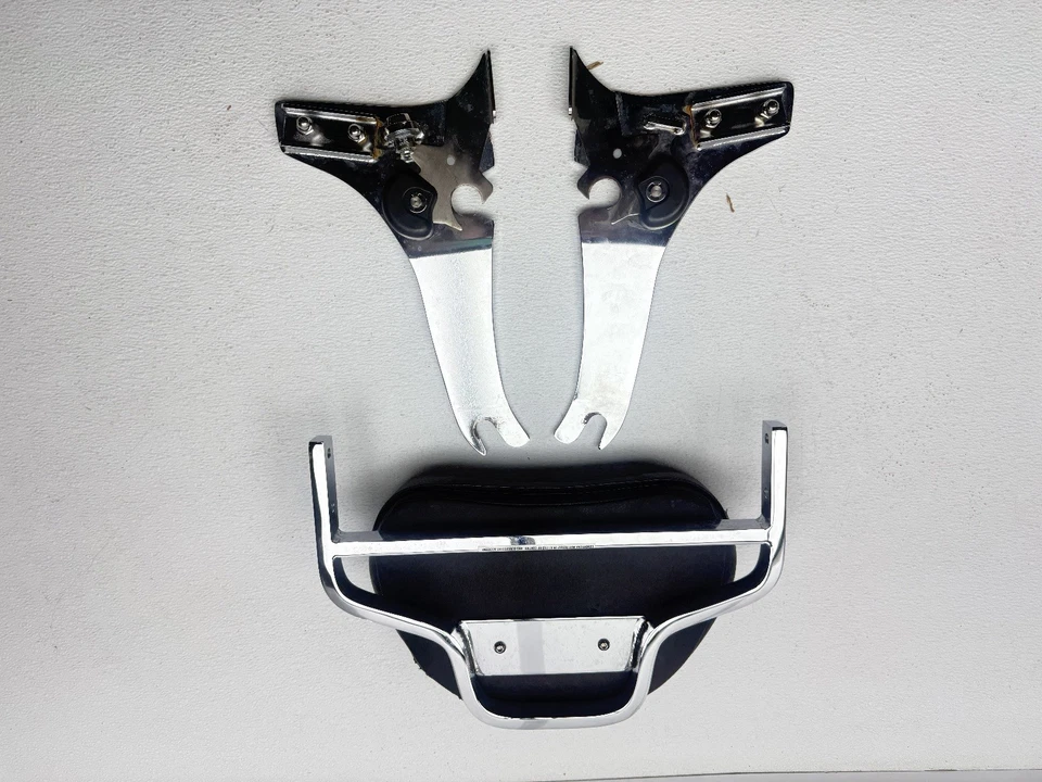 11-25 Kawasaki VN1700 Vulcan Vaquero encosto de passageiro barra maricas com ferragens - Imagem 3 de 4