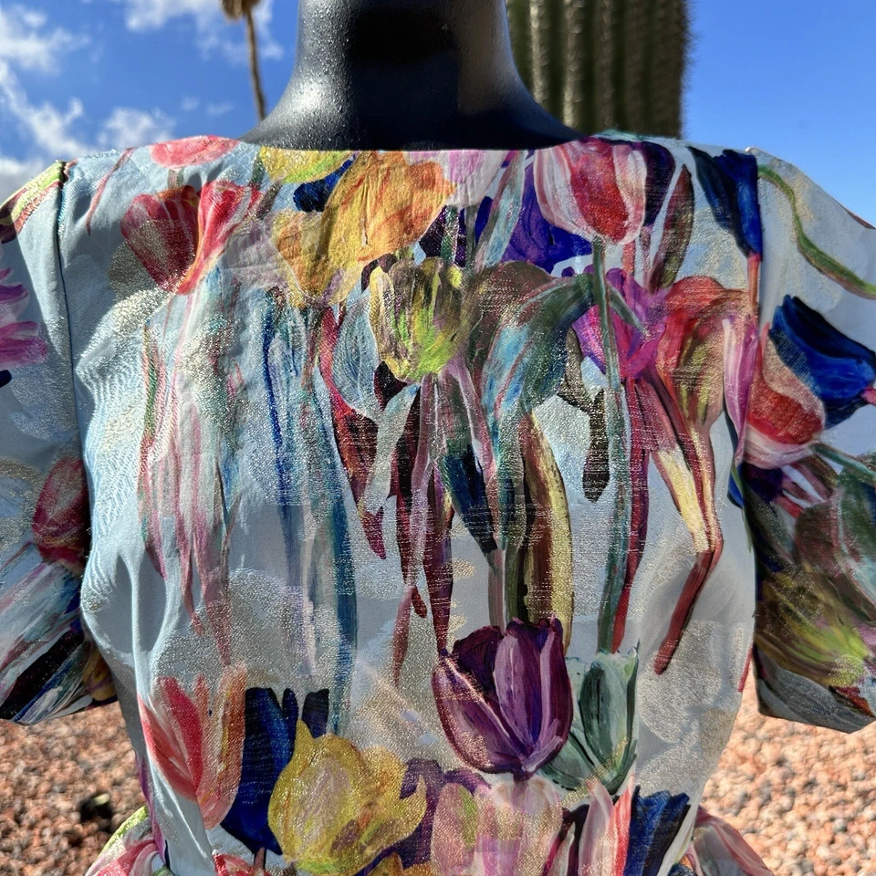 NUEVO SIN ETIQUETAS Blusa Milly Bennet Metálica Tulipán Floral Manga Corta Abullonada Peplum Talla Pequeña Foto 2 de 4