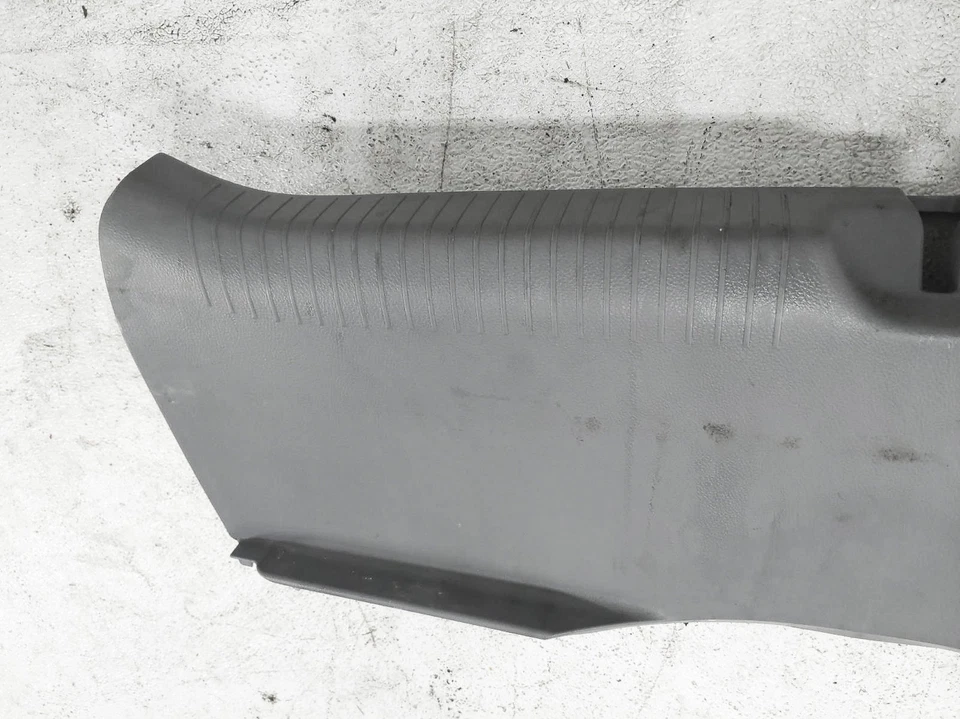 06 07 08 09 10 11 12 Panel de ajuste de desgaste de carga trasera Acura Rl 84640-Sja-A01za - Gris Foto 3 de 4