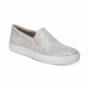 naturalizer maddox slip on