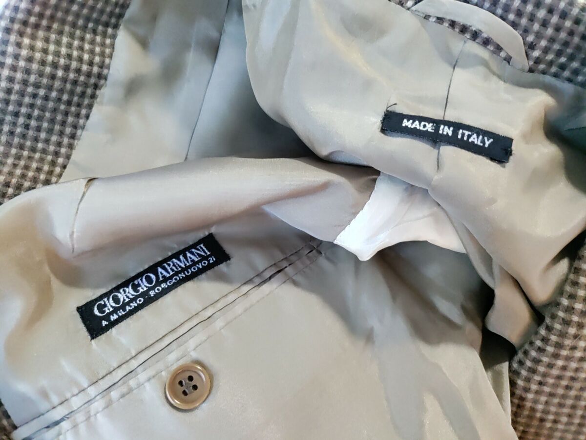 Giorgio Armani Brown Check Wool Cashmere Three Button Jacket Giorgio Armani Brown Check Wool Cashmere Three Button Jacket