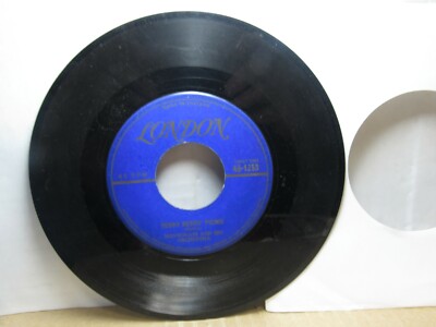 Old 45 RPM Record - London 45-1253 - Mantovani - Teddy Bear's Picnic / Whitling