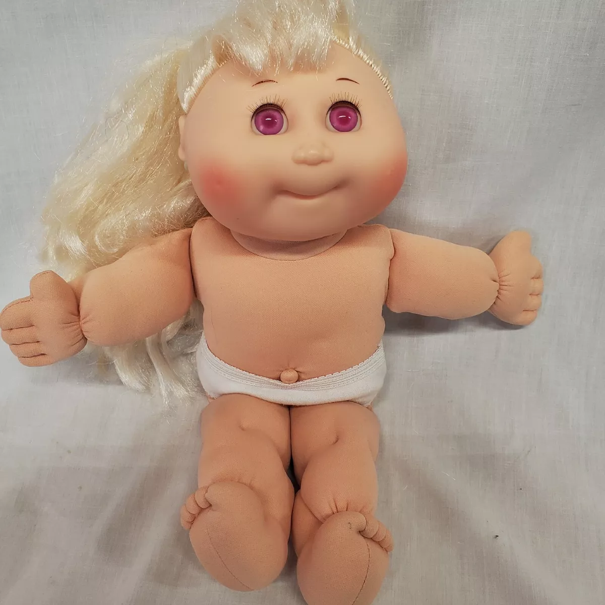 Blond cabbage patch doll deals