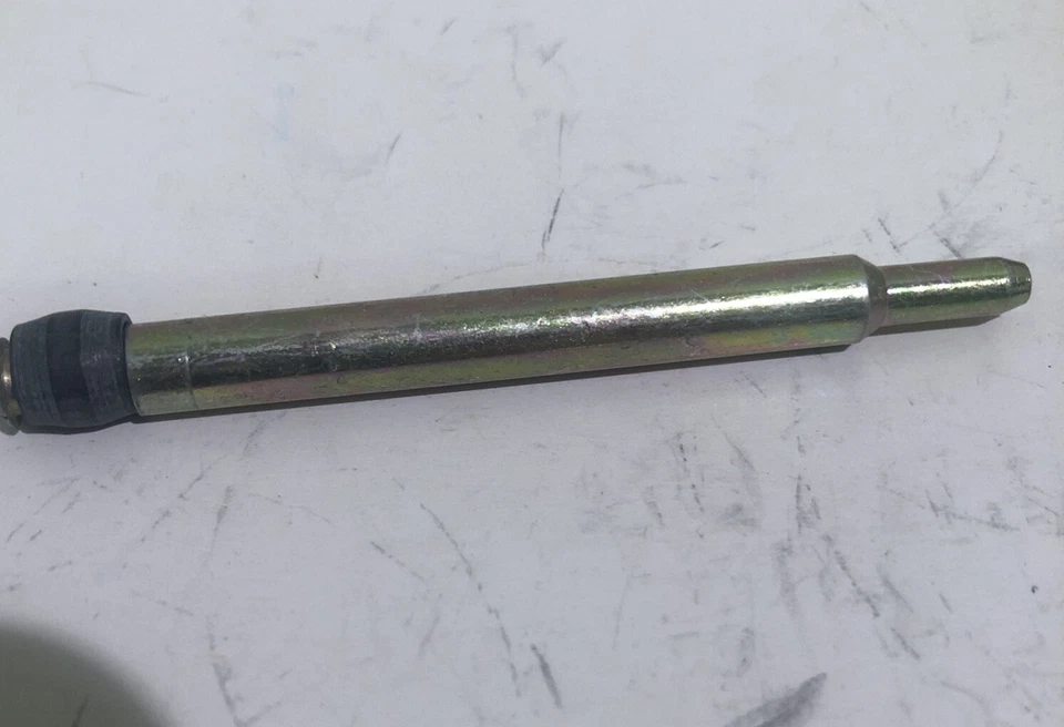 Pin de retención de pastillas de freno genuino Mercedes r107 r113 w123 w126 0009910360 Foto 4 de 4