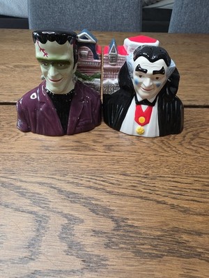 The Munsters Herman & Grandpa Salt & Pepper Shakers 1996 Vtg Kayro Vue