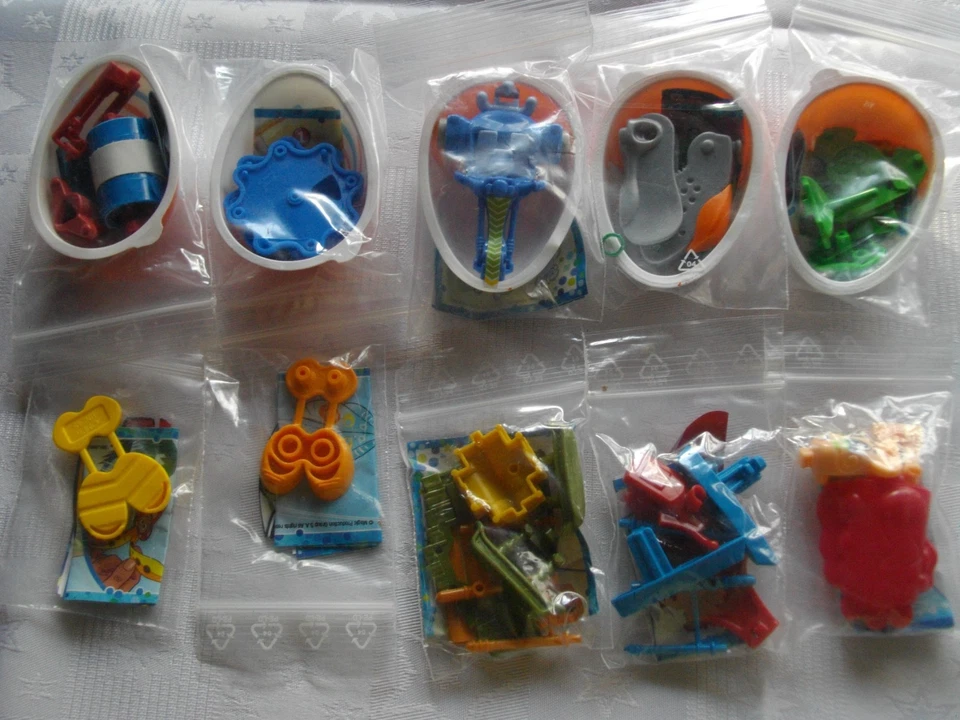 Ü-Ei    - Kinder Joy   -  10  x   Spielzeug     - 1 - - Bild 1 von 1