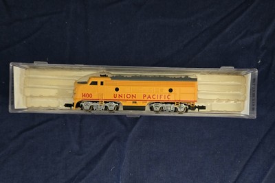N Scale Union Pacific  F 7A  Diesel Locomotive  1400 Life Like  Pre-owned 