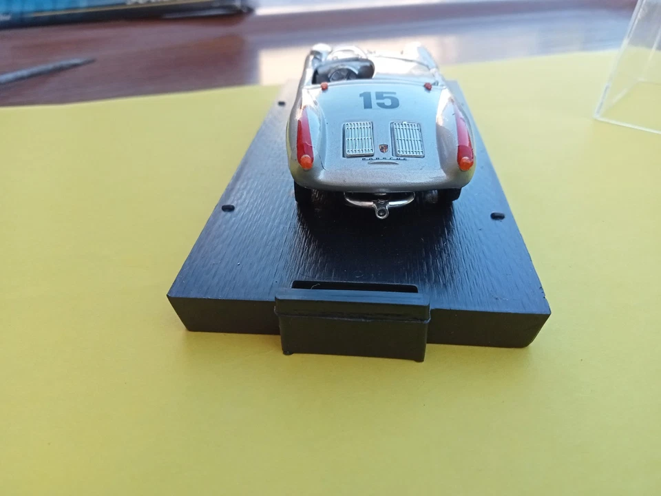 AVUS GP DE BERLIN 1955 PORSCHE 550RS N°15 BRUMM ECH:1/43 COMME NEUVE - Photo 3/4