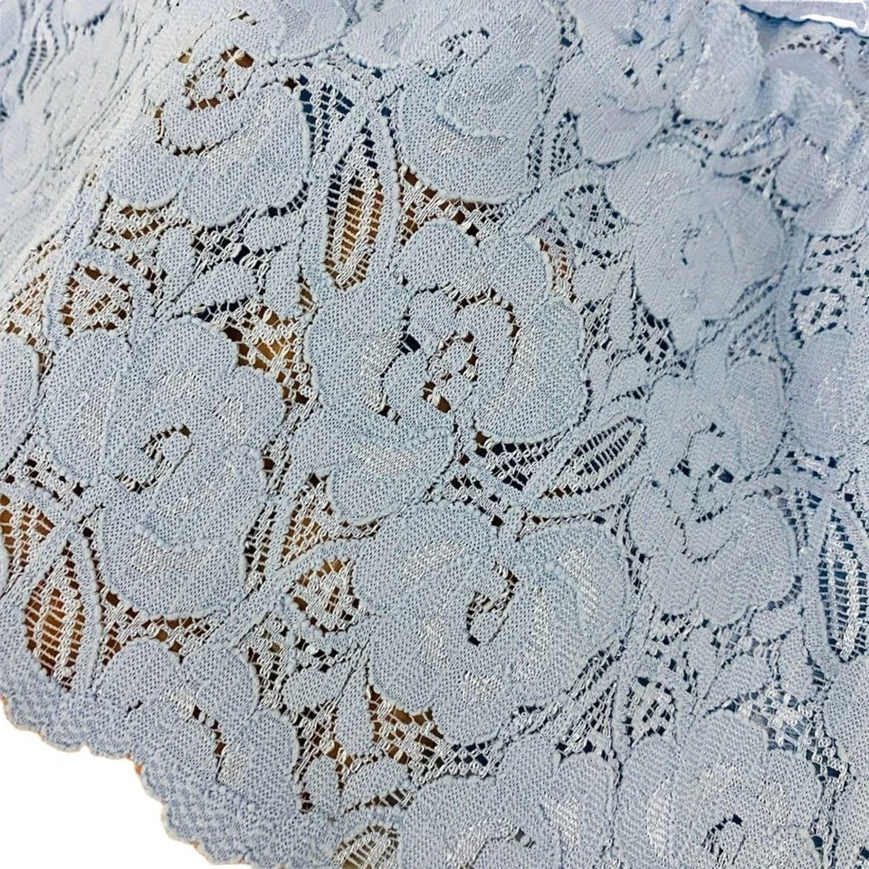 Avenue Body 淡蓝色蕾丝腰丁字裤内裤女式大码 30/32 码 — 第 2/4 张图片