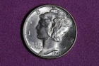 ESTATE FIND 1945 D- Mercury Dime!!  #K59795