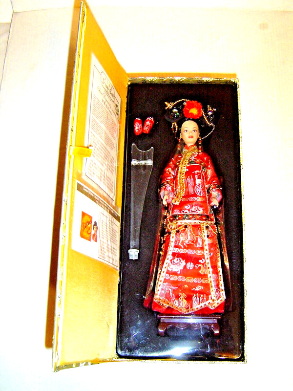 YUE SAI Chin Dynasty Doll WaWa 1st Ed SEALED in ORIGINAL BOX MINT PRISTINE Red