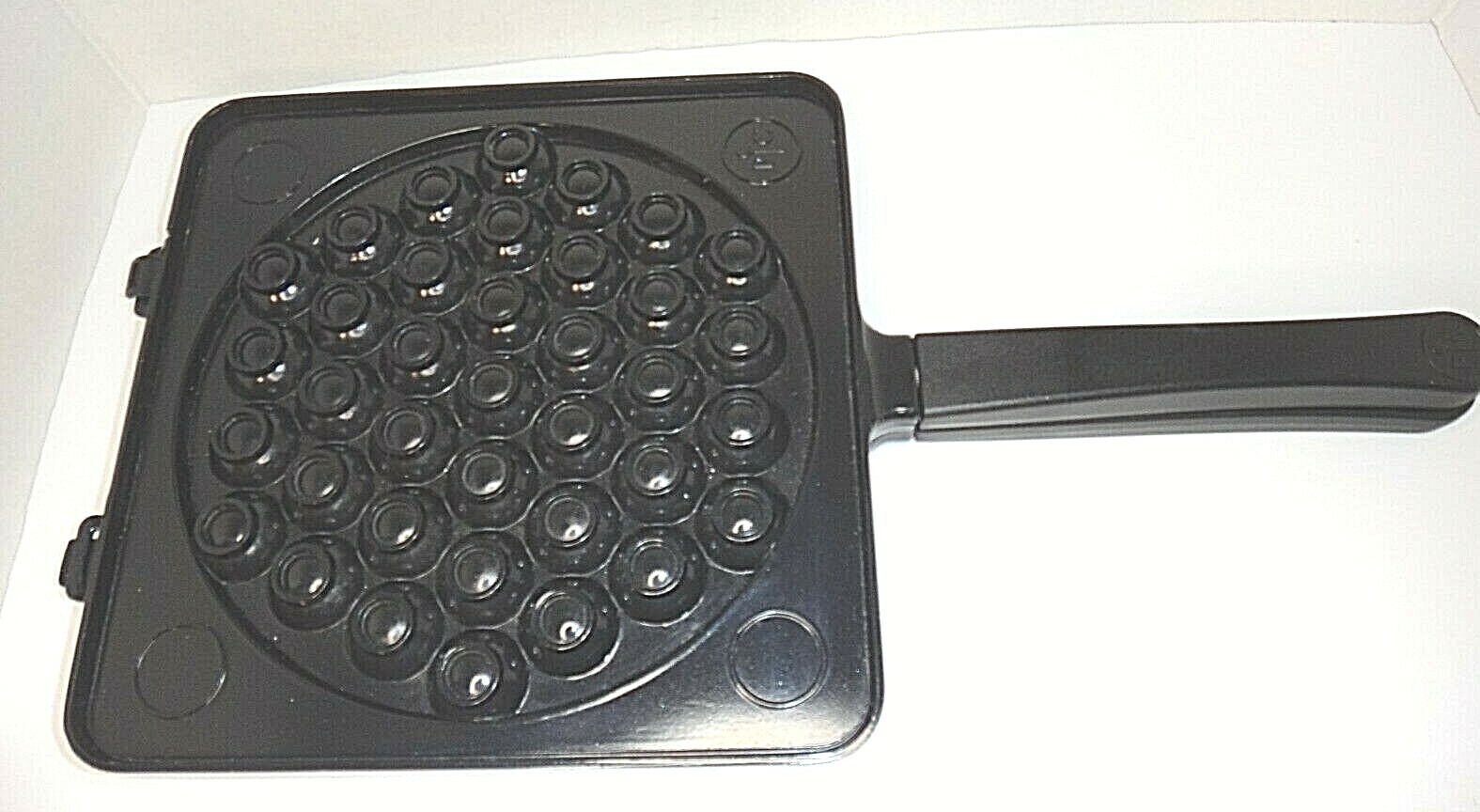 pampered chef waffle