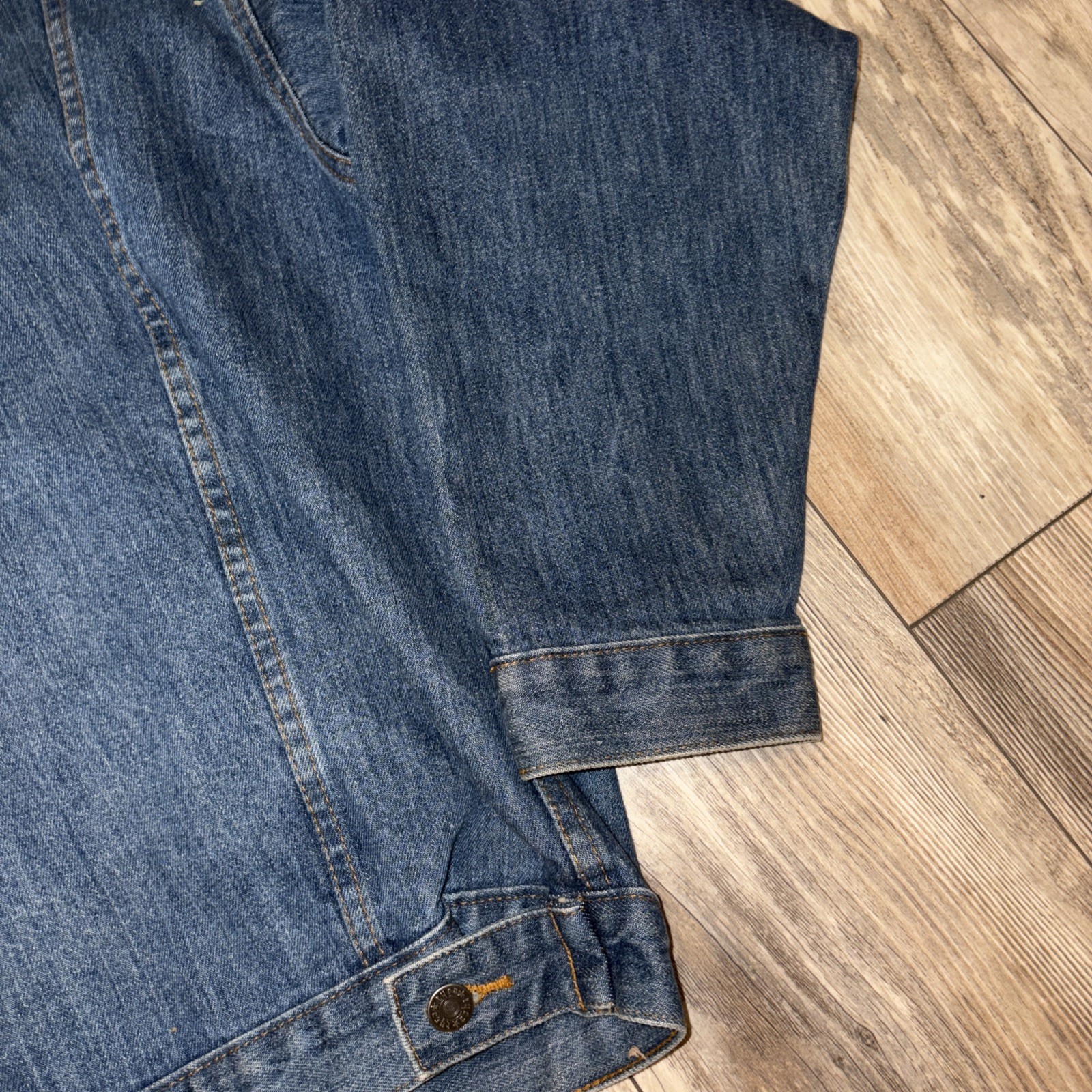 American Eagle Embossed Denim Jacket Transportati… - image 17