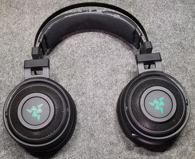 Razer Nari Wireless Headset with Retractable Mic THX Spatial Audio