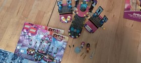 LEGO FRIENDS: Pop Star Show Stage (41105) 100% Complete w/Instructions