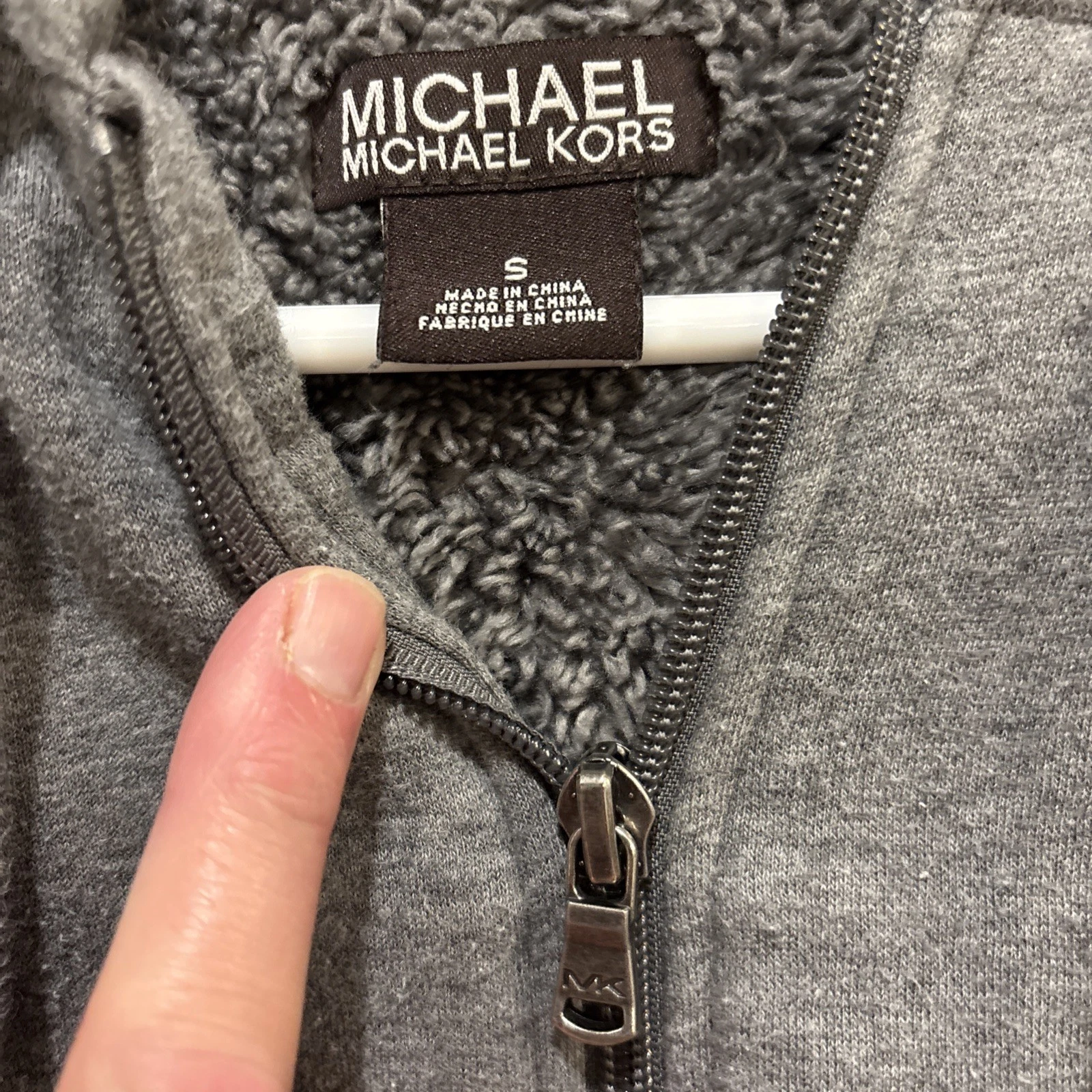 Felpa Michael Kors in cotone con cappuccio e zip grigia con fodera in sherpa donna S