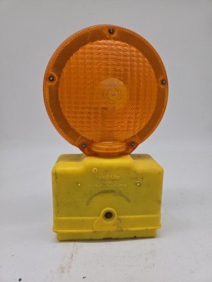 44 - FLEX-O-LITE SUNDOWNER BARRICADE LIGHT