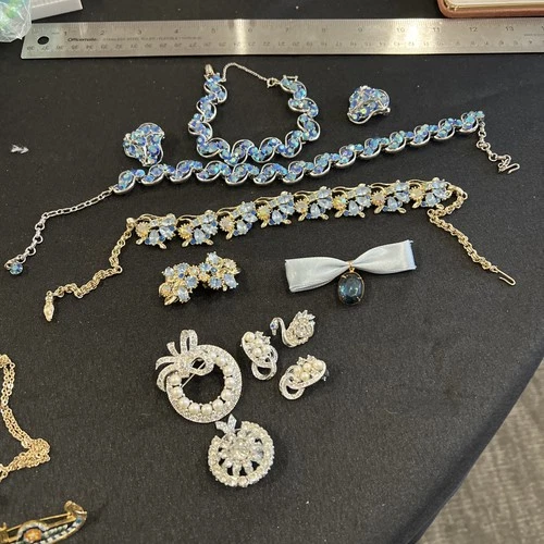 M Lot Blue Clip Earrings Necklaces Costume Jewelry Vintage Aurora Borealis ￼