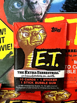 1982 TOPPS E.T. - DER AUßERIRDISCHE Hit Movie   PACK 10 Cards 1 Sticker 1 Gum 