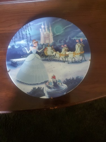 Disney Cinderella Collectible Plate – Knowles Treasured Moments 1992 – Vintage