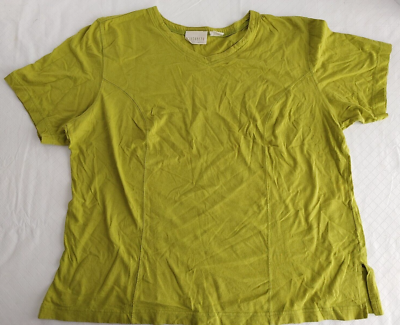 Elisabeth Liz Claiborne T-Shirt V Neck Short Sleeves Green Size 2