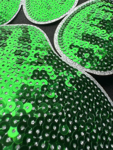 šš¾ Green Sequin Paw Patch ā 10" x 9.5" Sparkling Glitter Iron-On Appplique - Picture 5 of 7