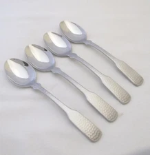 New Towle Hammersmith Soup Spoons Hammered Stainless Steel Set of Four 