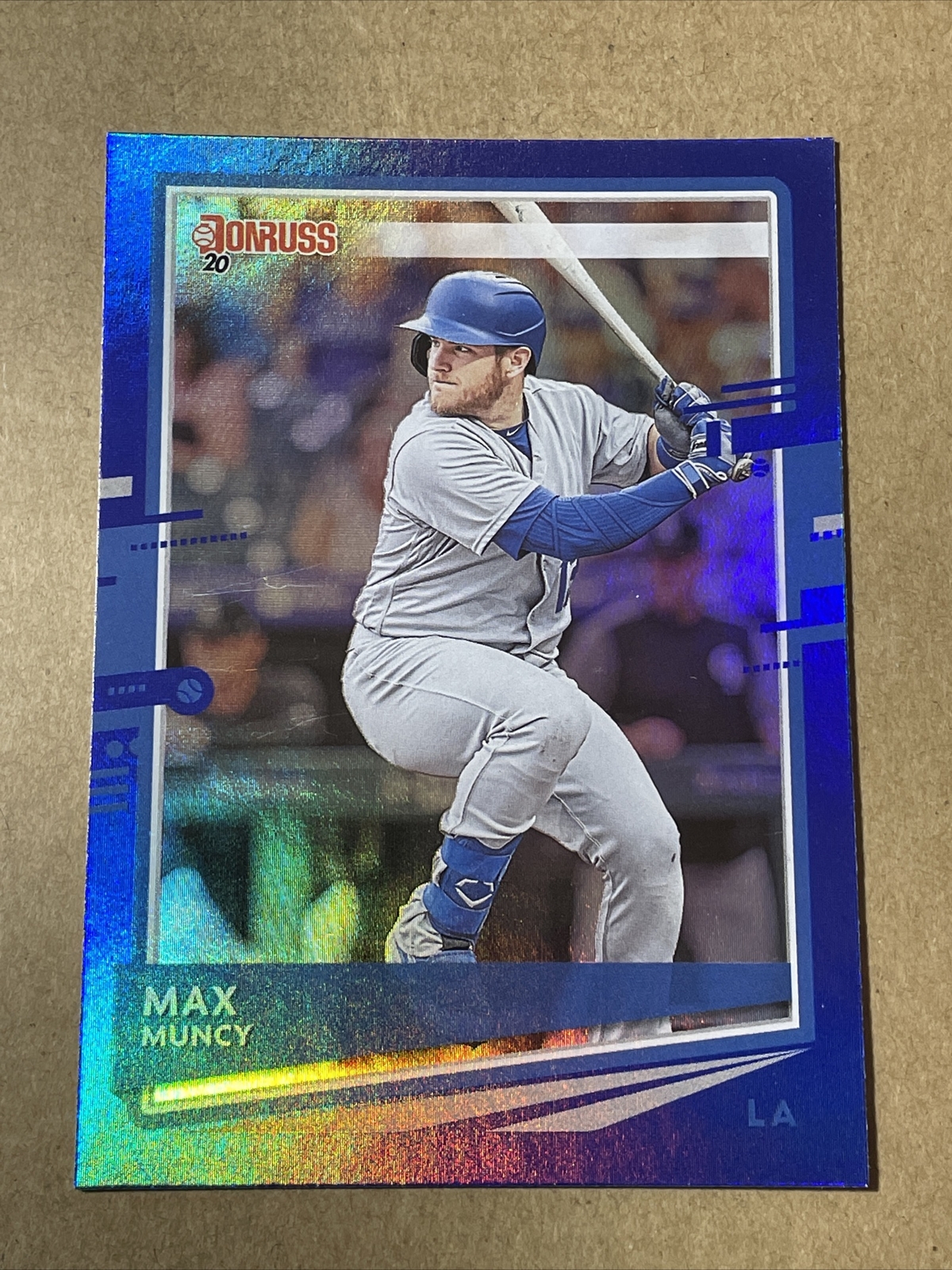 2020 Donruss Holo Blue Max Muncy #99 Los Angeles Dodgers
