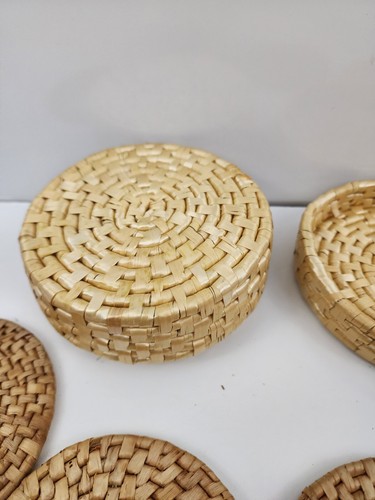 Vtg Wicker Coasters Rattan Straw Woven Boho Home Decor Barware Drink Coaster 4” - Picture 4 of 8