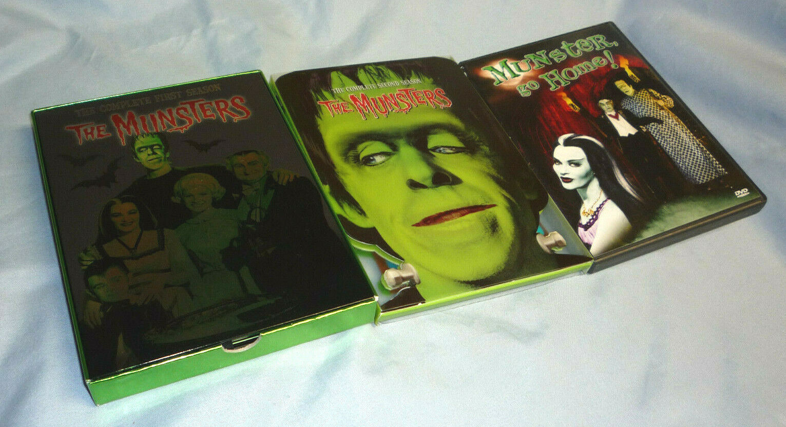 THE MUNSTERS Complete Series (Seasons 1 and 2) & MUNSTER GO HOME DVDs LIKE NEW!