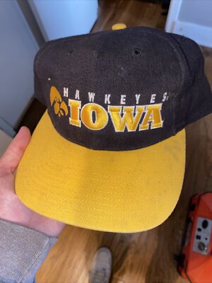 Vintage Twins Enterprises Iowa Hawkeyes logo snapback hat black yellow  Strapback